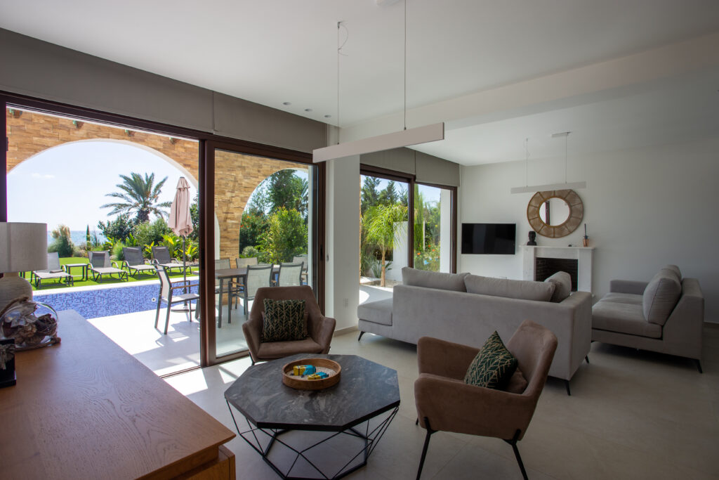 5 Bedroom Villa For Sale in Ayia Thekla
