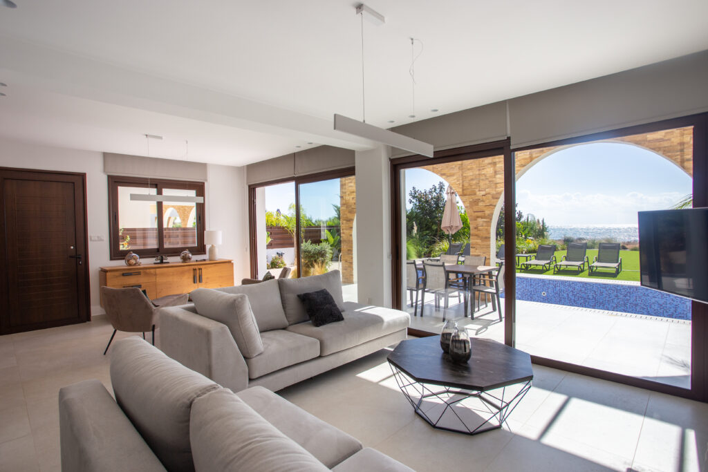5 Bedroom Villa For Sale in Ayia Thekla