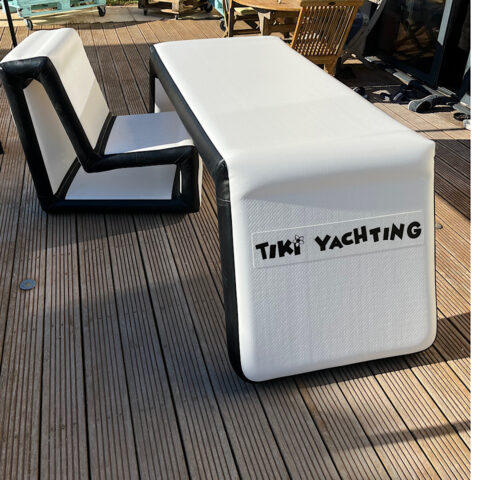INFLATABLE TABLE